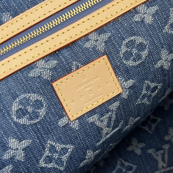 ルイヴィトンバッグ着用イメージ